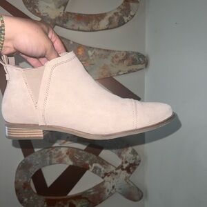 TOMS Reese Taupe Suede Ankle Boot